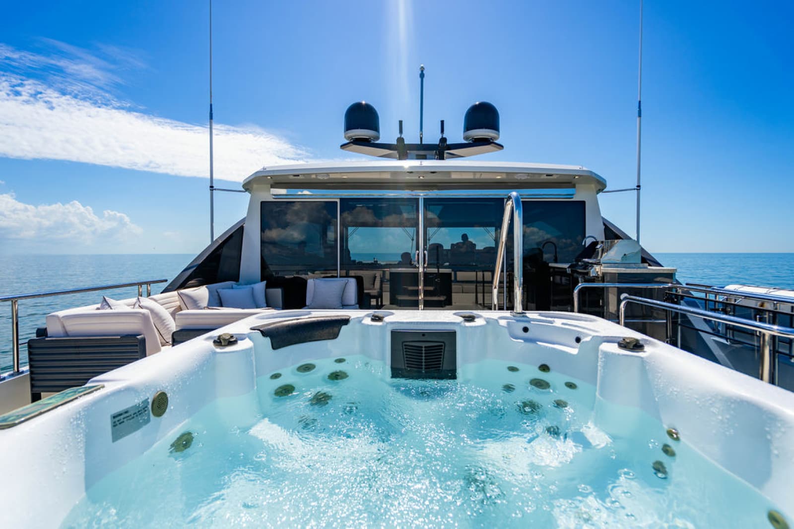 2020 Ocean Alexander 84R - Photo 55