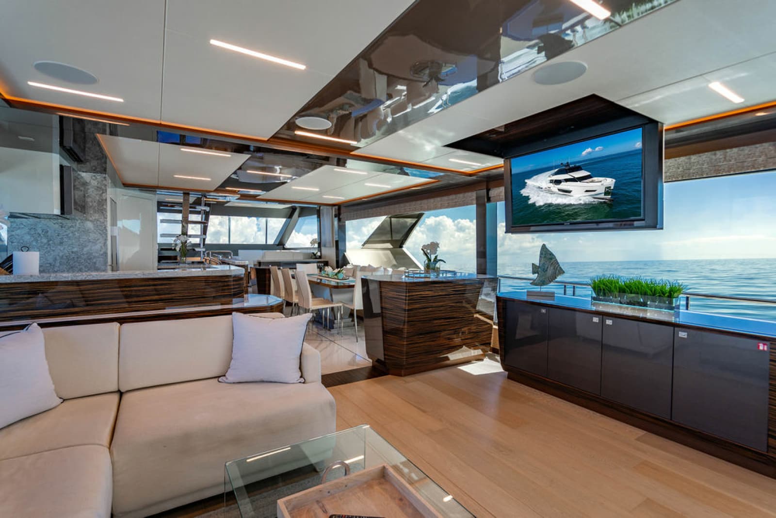 2020 Ocean Alexander 84R - Photo 11
