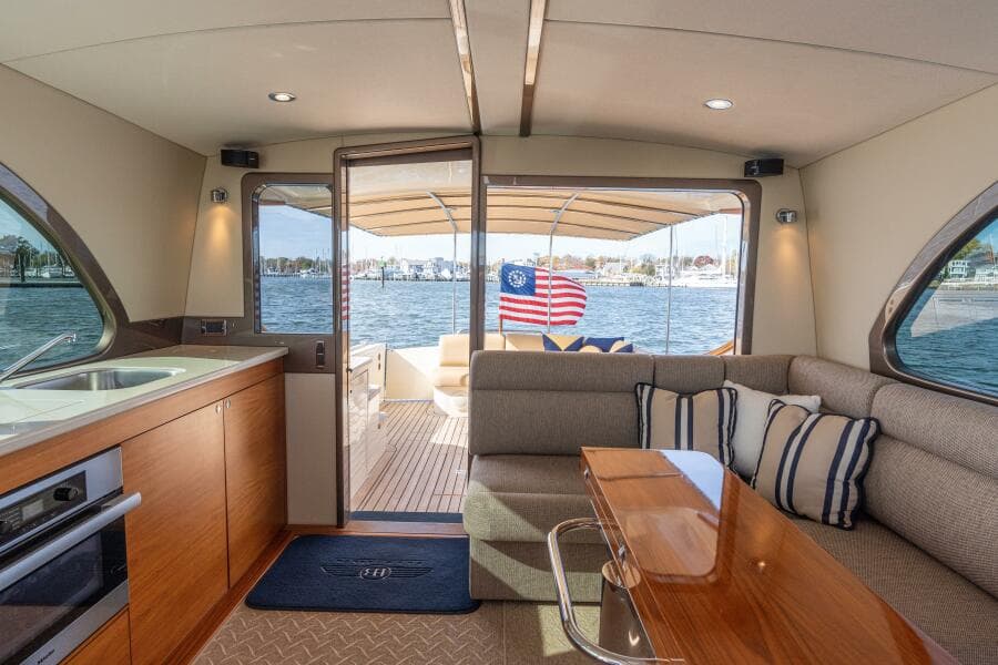 2016 Palm Beach Motor Yachts PB50