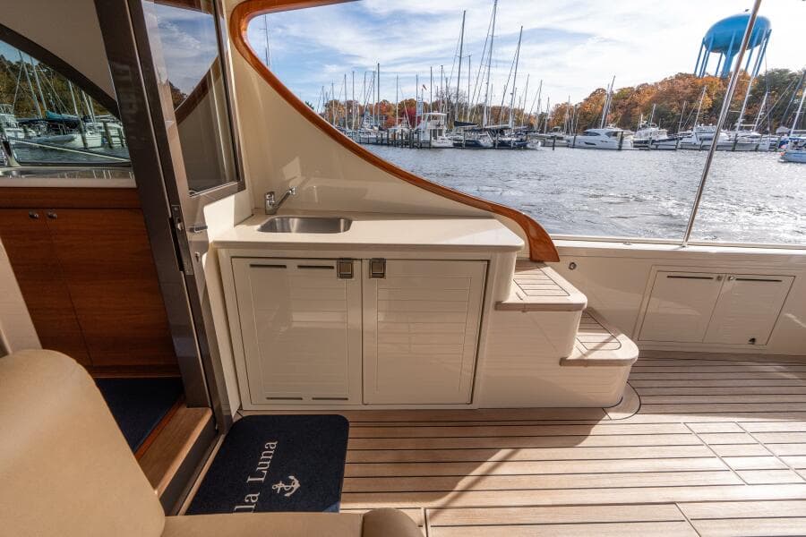 2016 Palm Beach Motor Yachts PB50