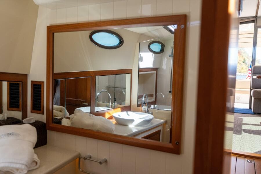 2016 Palm Beach Motor Yachts PB50