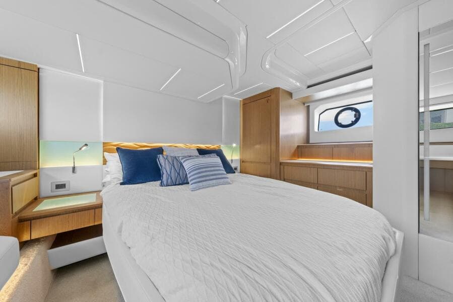 2023 Tiara Yachts EX 60