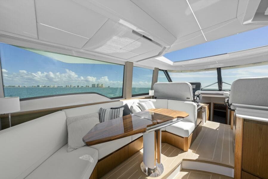 2023 Tiara Yachts EX 60