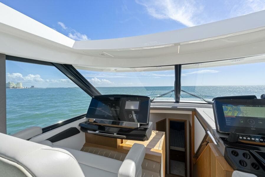 2023 Tiara Yachts EX 60