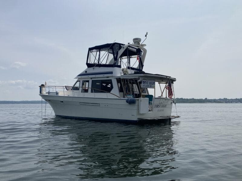 40' Kha Shing port aft profile1