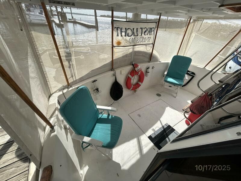 40' Kha Shing aftdeck1