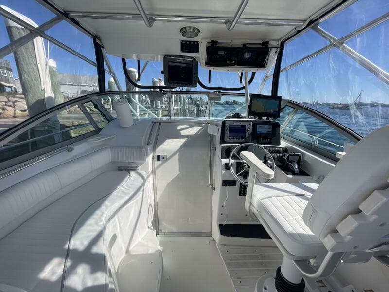 2001 Boston Whaler 285 Conquest
