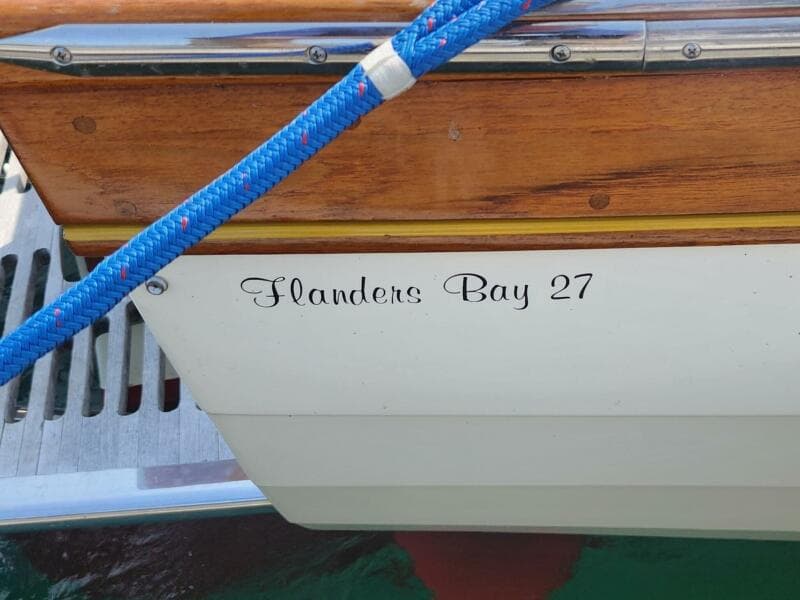 2007 Custom Flanders Bay 27