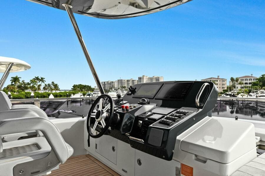 2021 Sirena 64- DESTIN-E- Flybridge