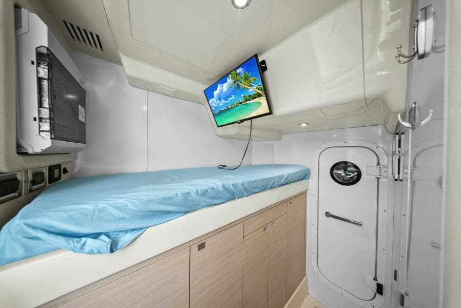 2021 Sirena 64- DESTIN-E- Crew Stateroom