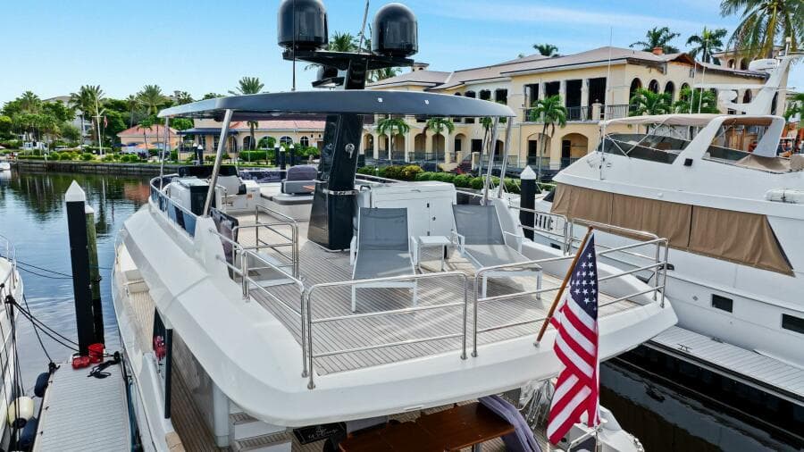 2021 Sirena 64- DESTIN-E- Flybridge