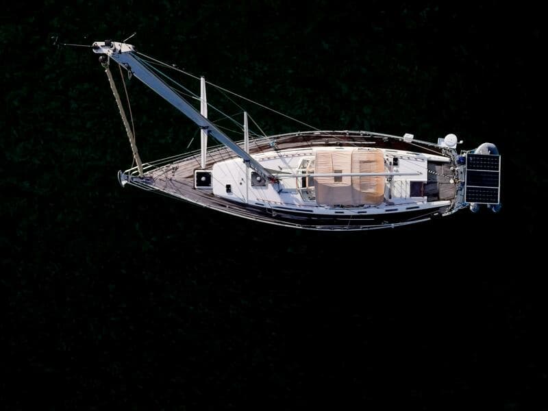 1991 Oyster Lightwave 48