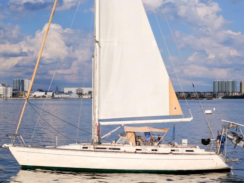 1991 Oyster Lightwave 48