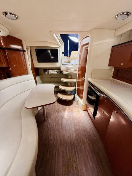 2004 Sea Ray 320 Sundancer