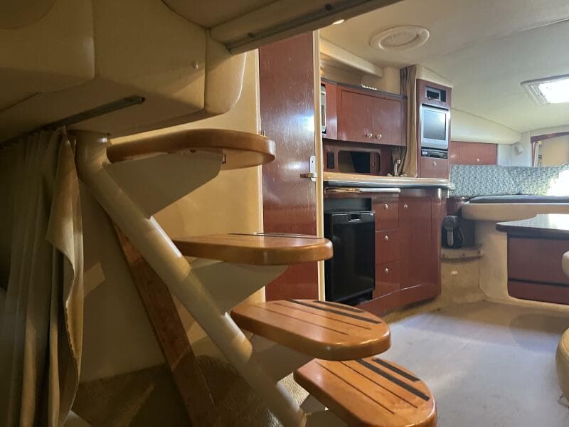 2005 Sea Ray 320 Sundancer