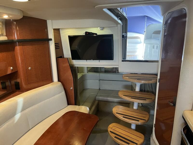 2005 Sea Ray 320 Sundancer
