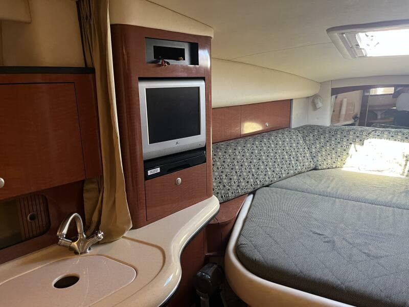 2005 Sea Ray 320 Sundancer