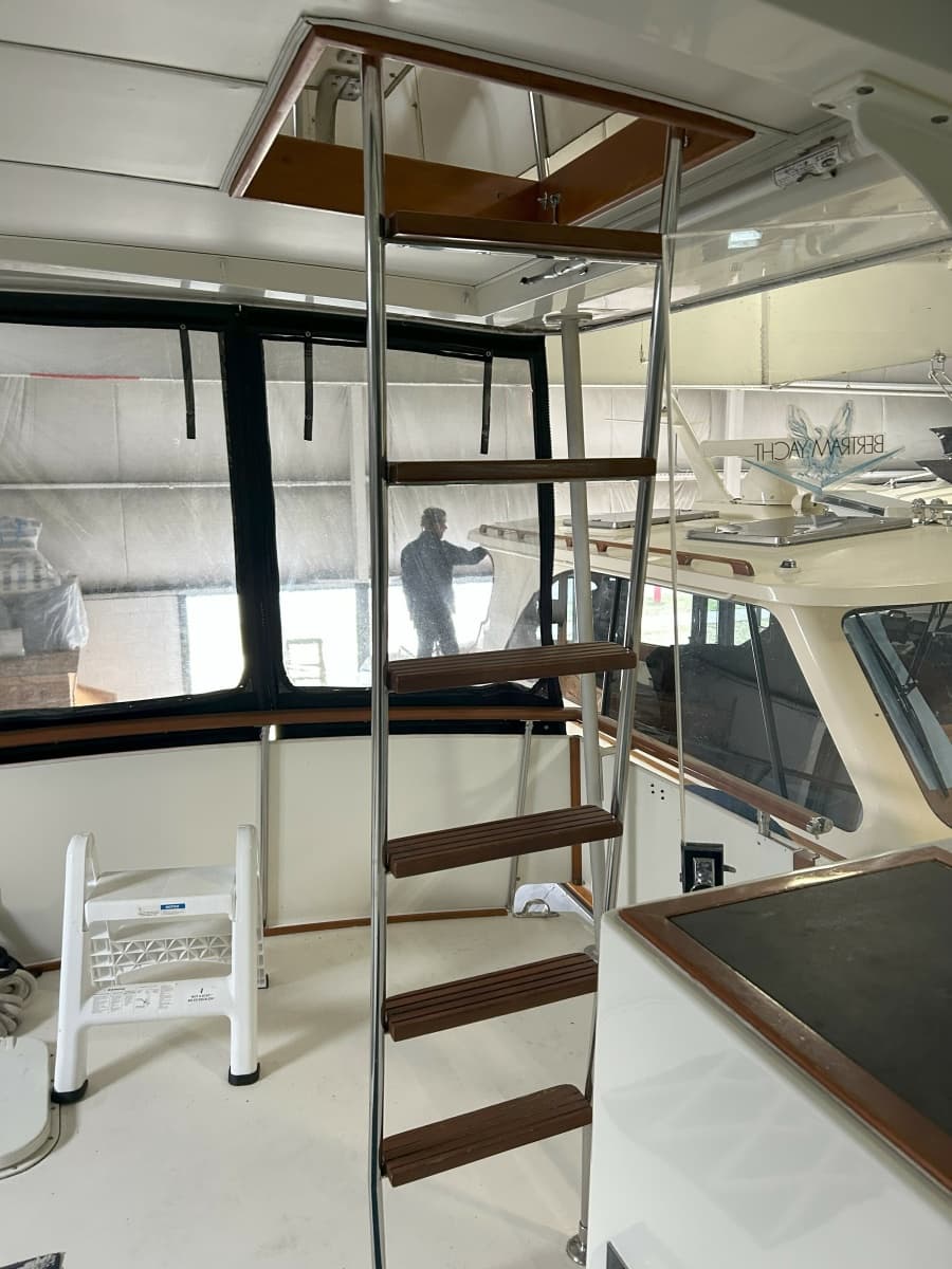 1977 Bertram 42 Motor Yacht - Photo 11