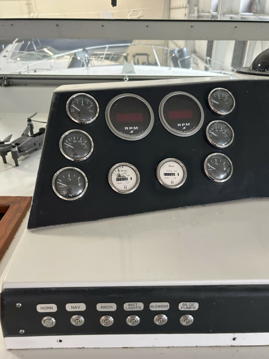 1977 Bertram 42 Motor Yacht - Photo 25