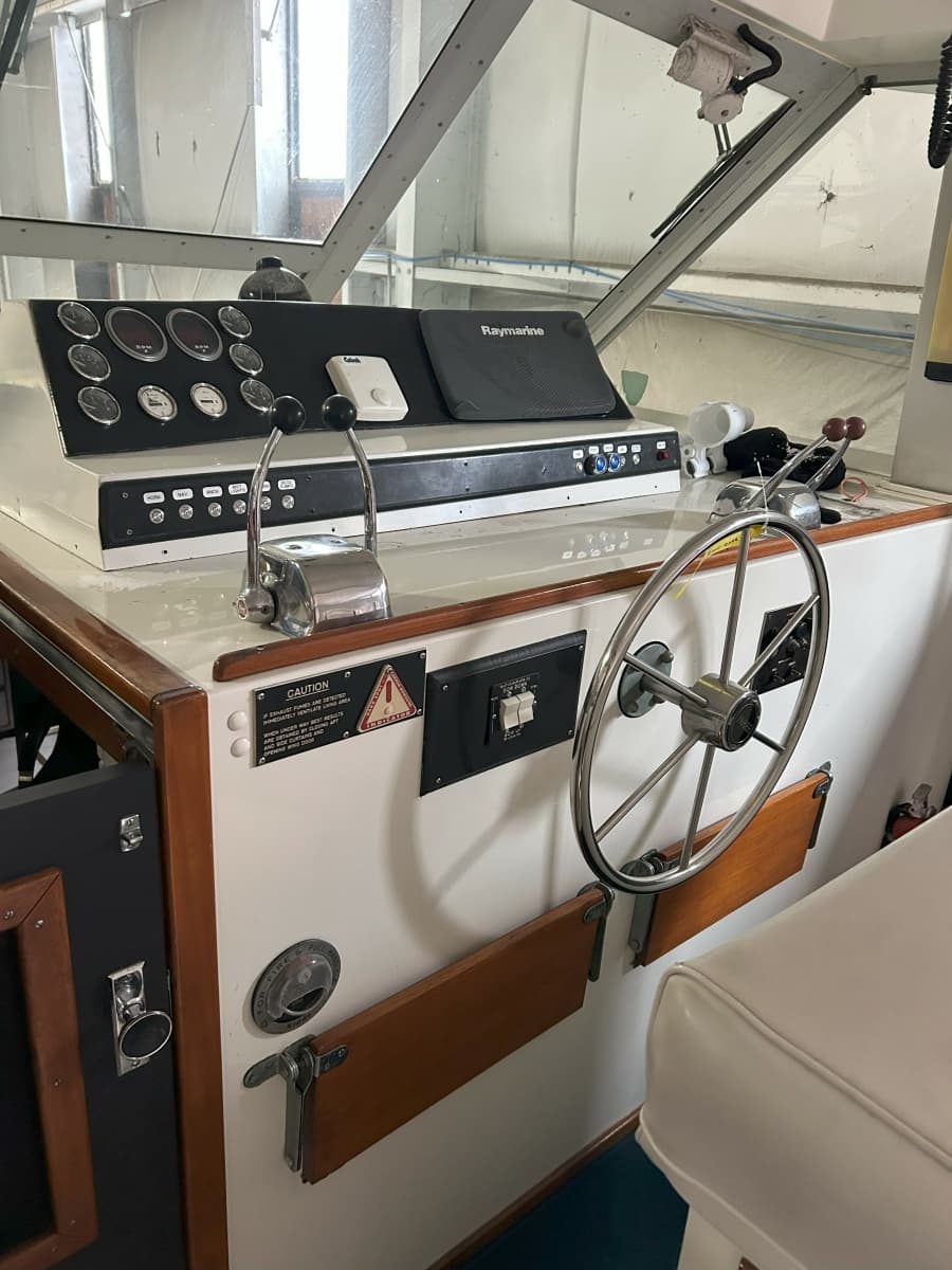 1977 Bertram 42 Motor Yacht - Photo 20