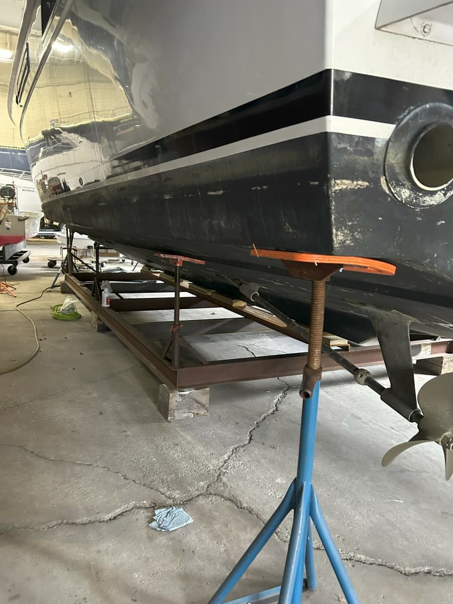 1977 Bertram 42 Motor Yacht - Photo 94