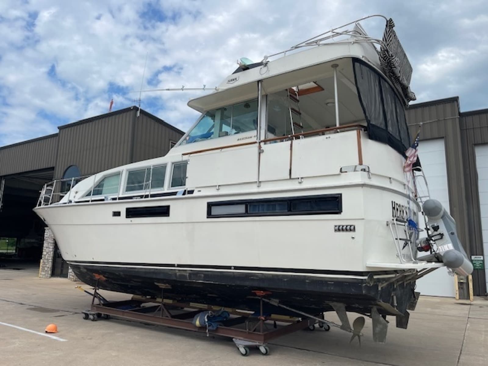 1977 Bertram 42 Motor Yacht - Photo 3
