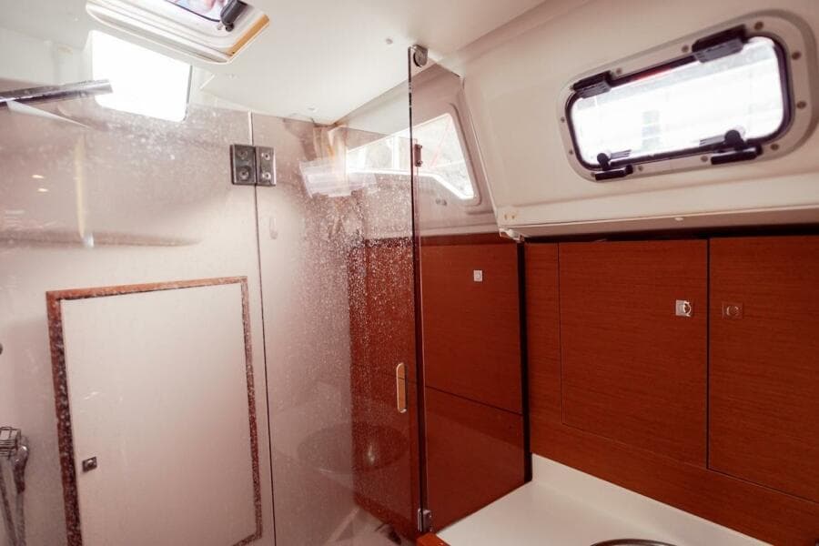 2019 Jeanneau 389 Sun Odyssey