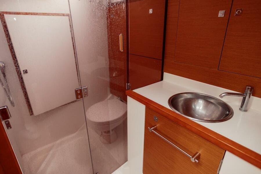 2019 Jeanneau 389 Sun Odyssey