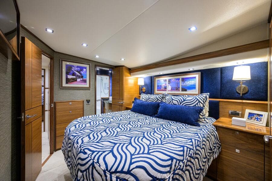 2023 Viking 64 Convertible - Stateroom