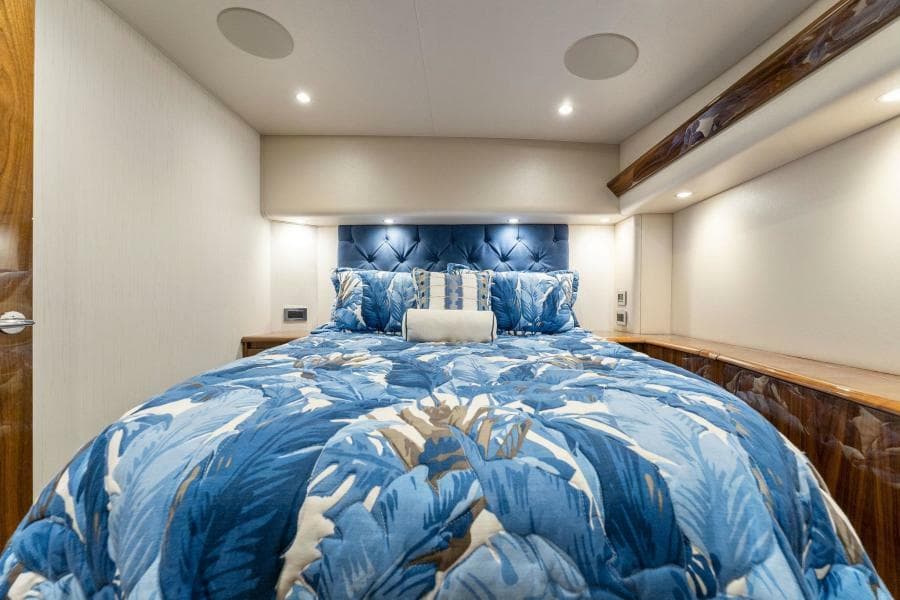 2021 Viking 54 Convertible HAMMERHEADS Master Stateroom