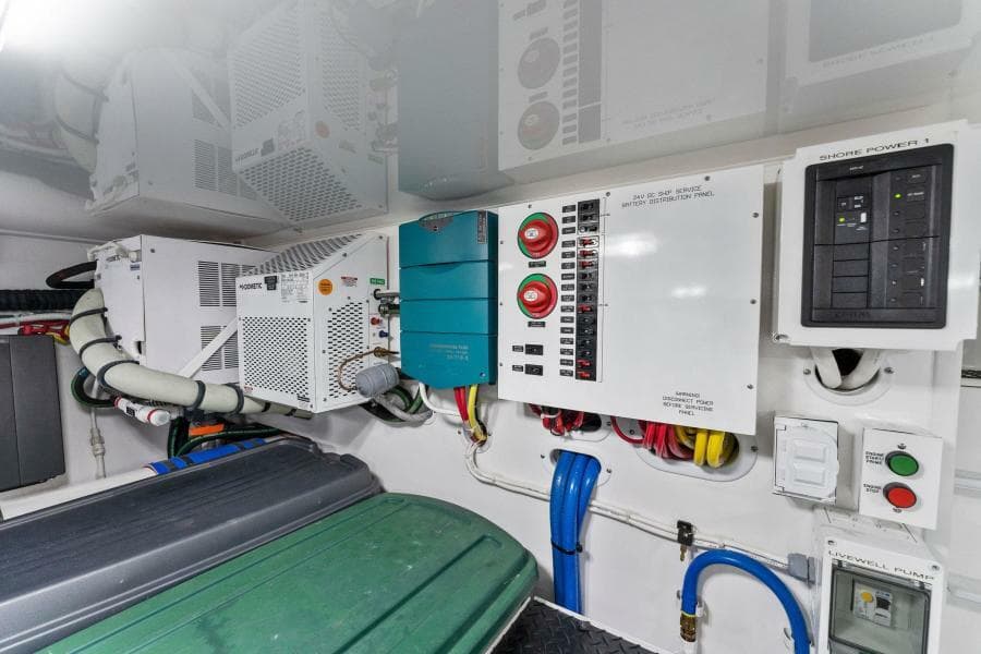 2021 Viking 54 Convertible HAMMERHEADS Engine Room