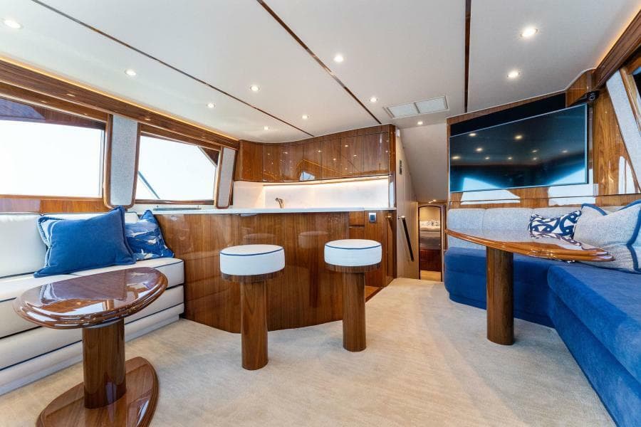 2021 Viking 54 Convertible HAMMERHEADS Salon