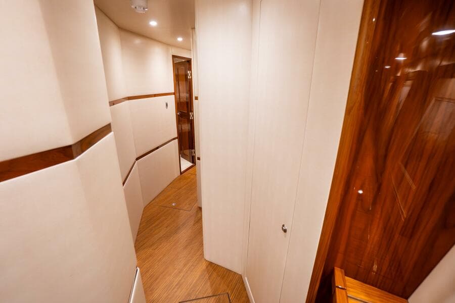 2021 72 Viking EB Our Trade Companionway (3)