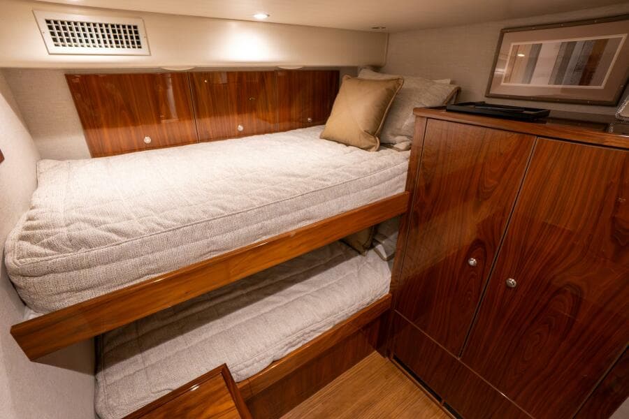 2021 72 Viking EB Our Trade Crew Quarters (3)