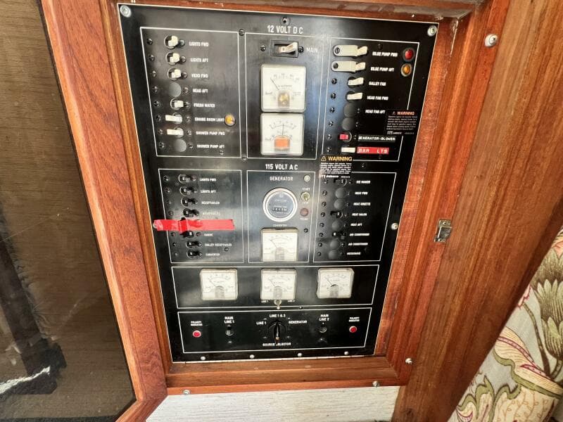 1979 Viking 35 Convertible