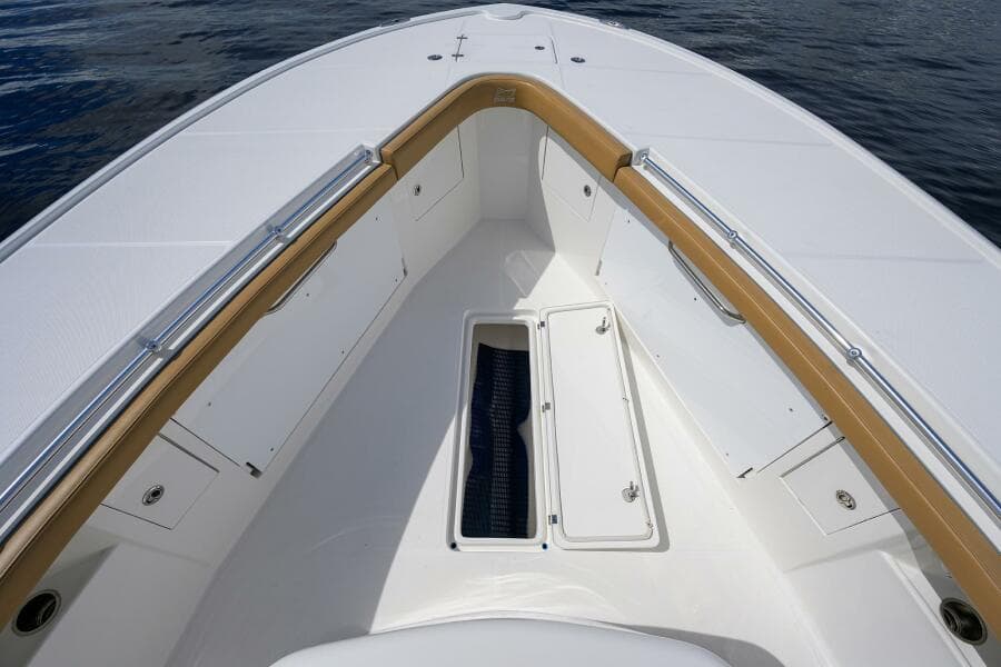 2018 Buddy Davis 42 Center Console - Deck