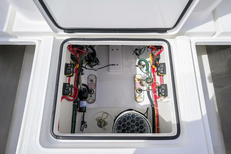 2018 Buddy Davis 42 Center Console - Cockpit