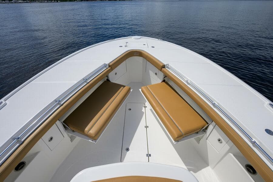 2018 Buddy Davis 42 Center Console - Forward Seating