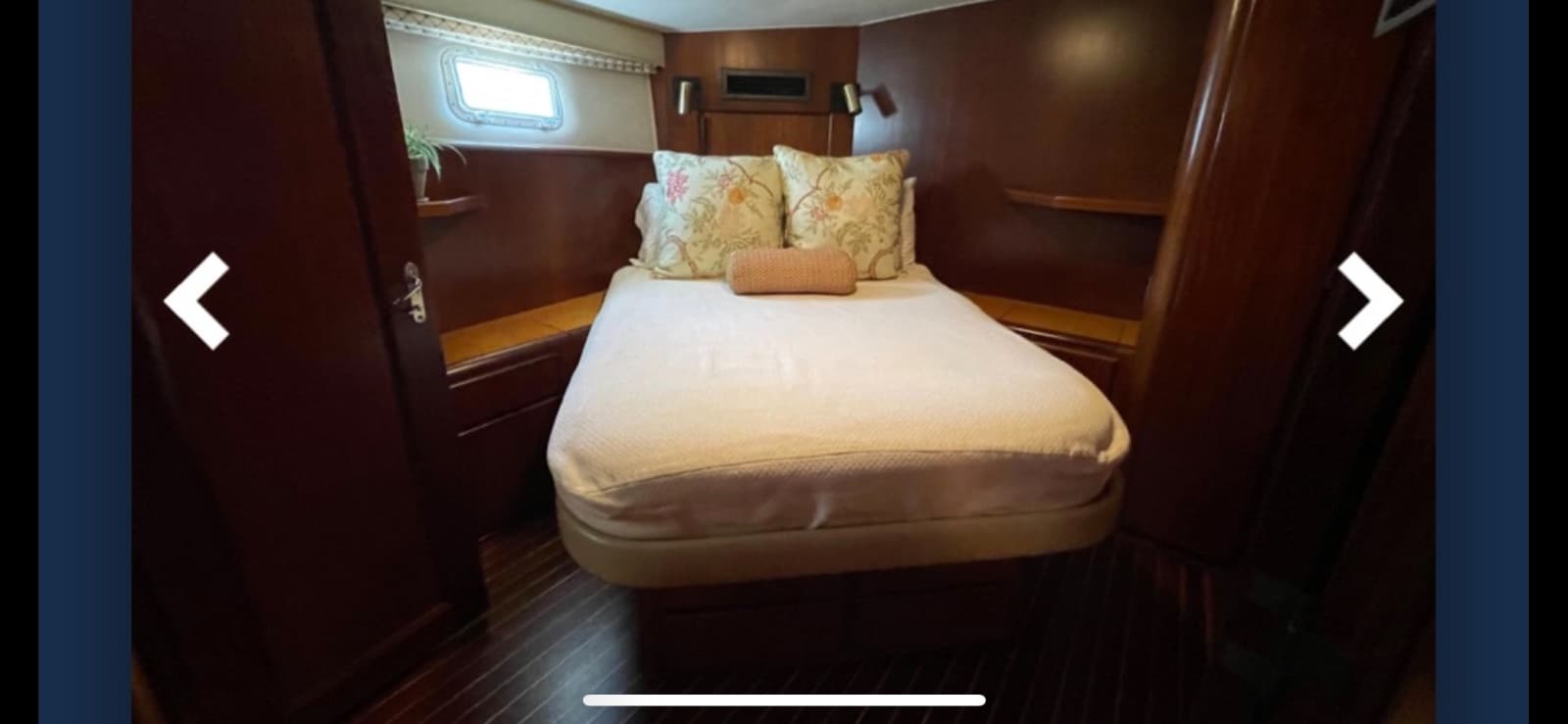 1990 Hatteras 45 Convertible - Photo 24