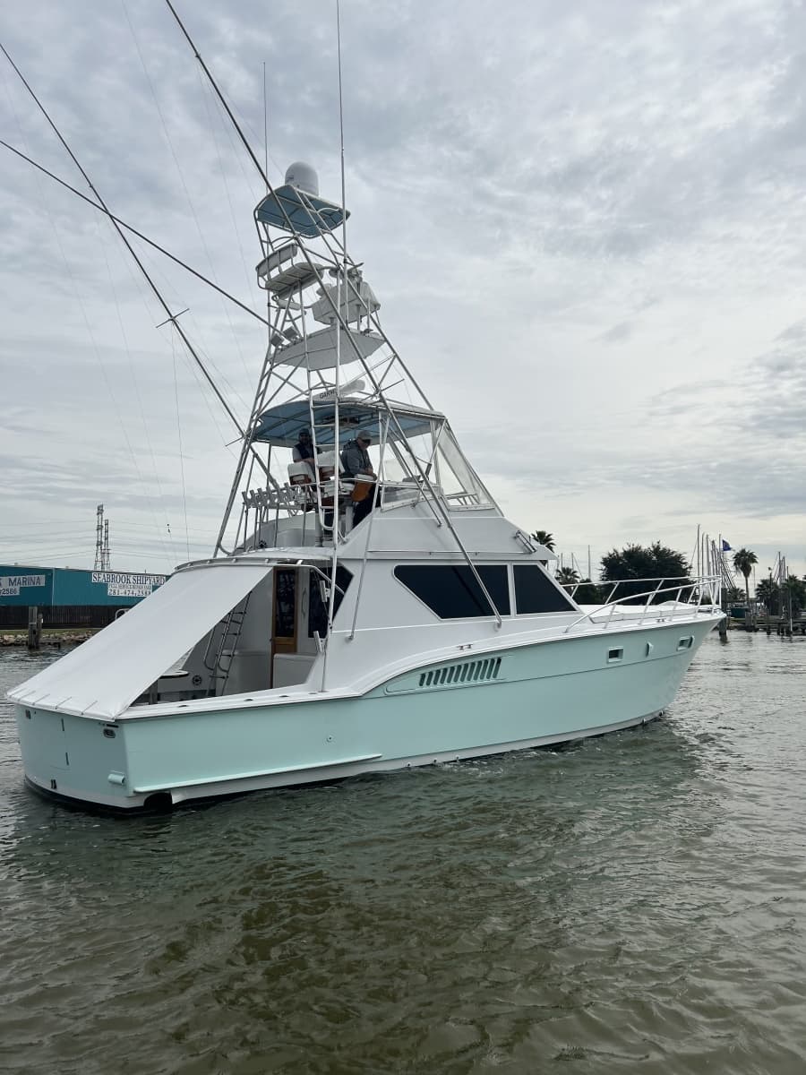 1990 Hatteras 45 Convertible - Photo 25