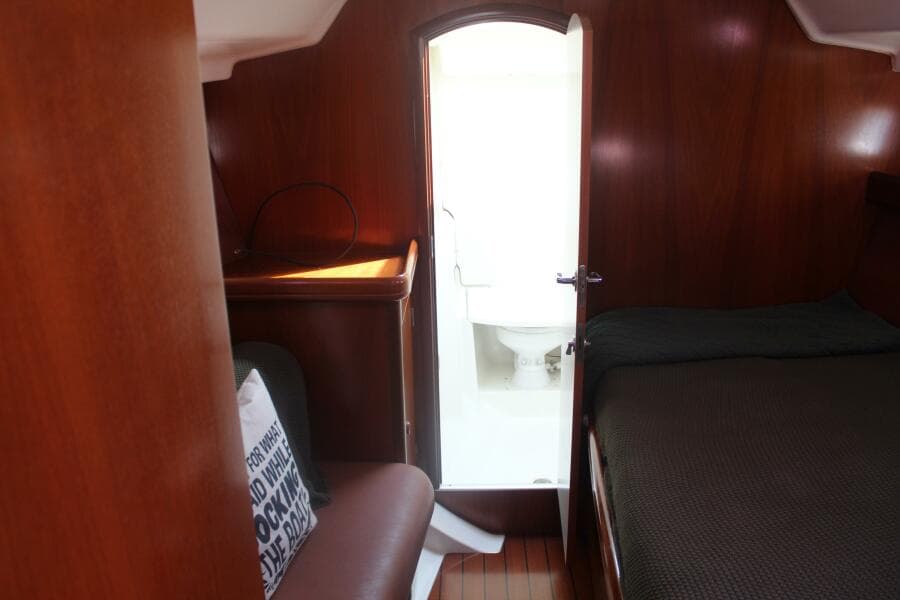 2001 Beneteau 411