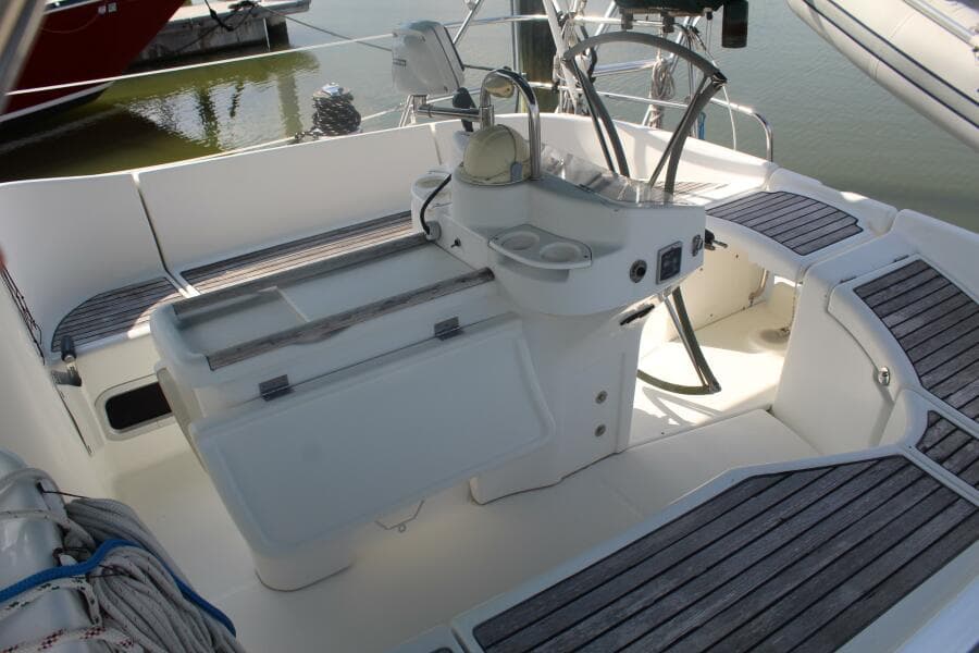 2001 Beneteau 411