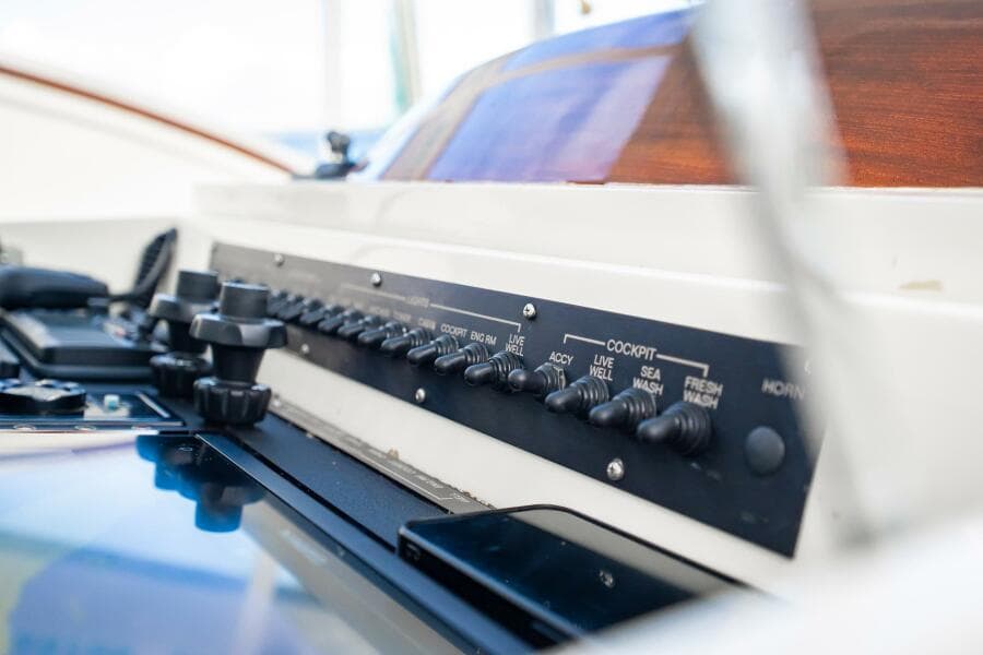 2003 Gamefisherman 34 Express