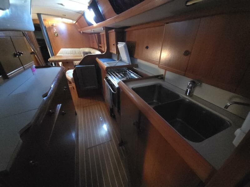 1998 Jeanneau Sun Odyssey 42 Atlantic Cruiser