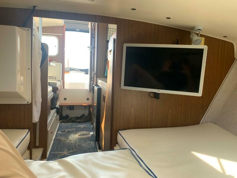 1978 Bertram 28 Flybridge Cruiser