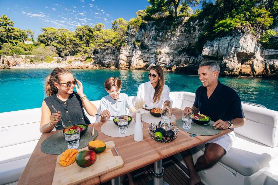 2026 Beneteau Antares 12 Coupe