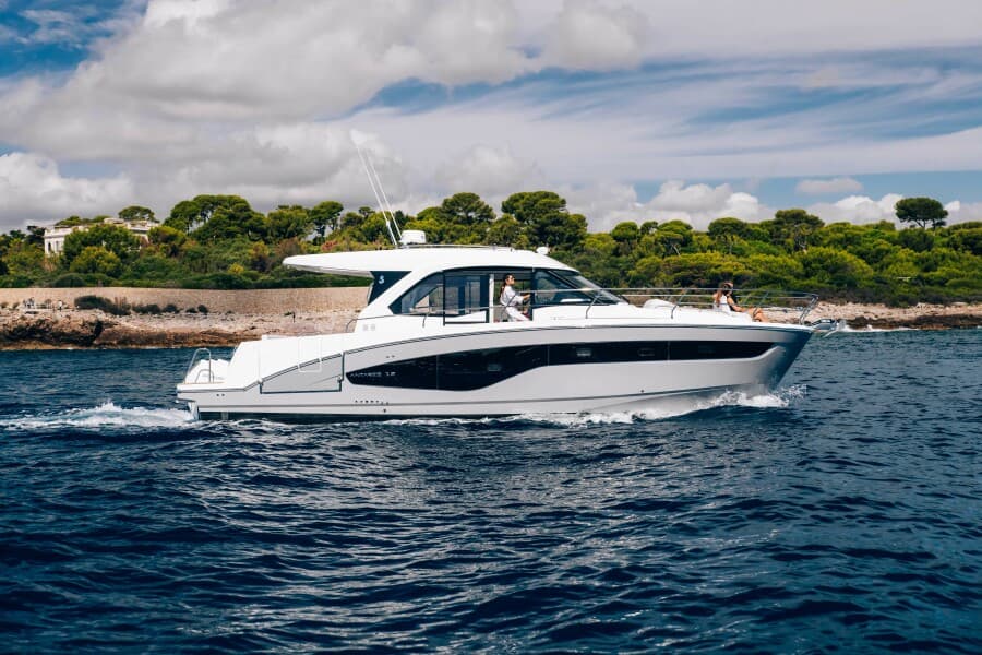 2026 Beneteau Antares 12 Coupe
