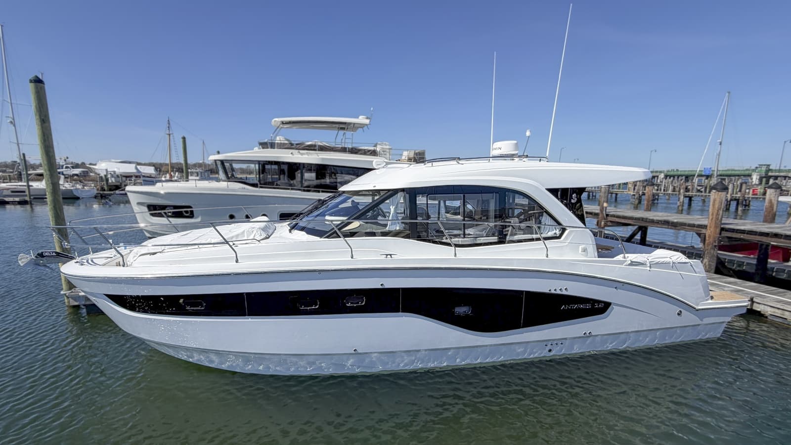 2026 Beneteau Antares 12 Coupe