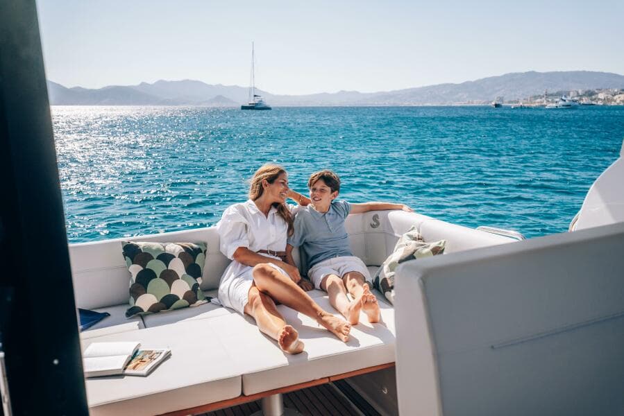 2026 Beneteau Antares 12 Coupe