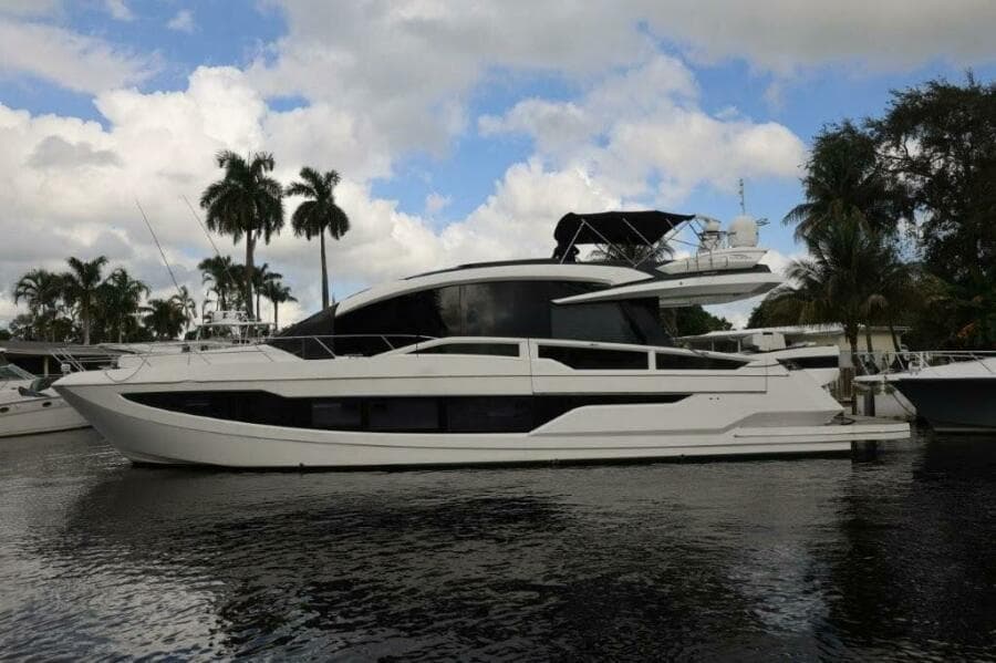 2019 Galeon 650 Sky